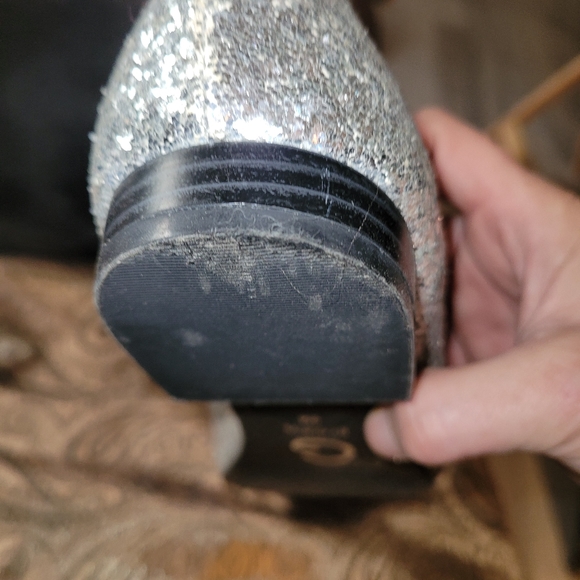 Guess flats women size US 9, Sparkle with Buckle - Picture 7 of 13